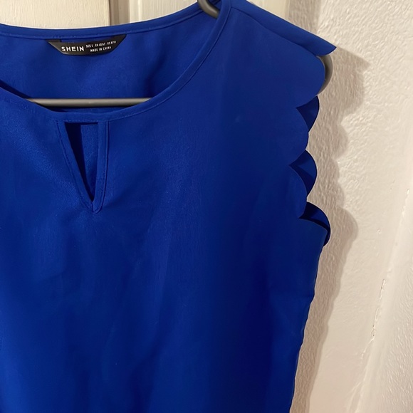 2/$15 NWOT Shein Dark Blue Top - Picture 3 of 4